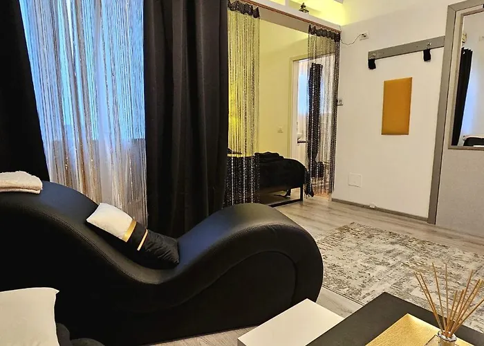 Tantra 1 Conta Universitate 布加勒斯特