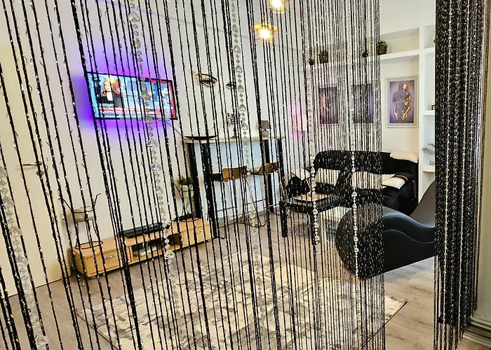 Tantra 1 Conta Universitate Bucharest